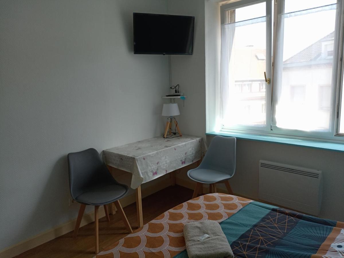Appartement Paisible - Coeur De Ville Le Creusot Esterno foto
